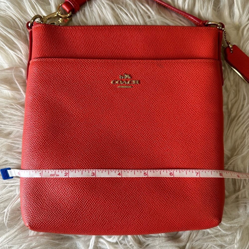 Coach Kitt Messenger Crossgrain Leather Crossbody Bag - Picture 4 of 15